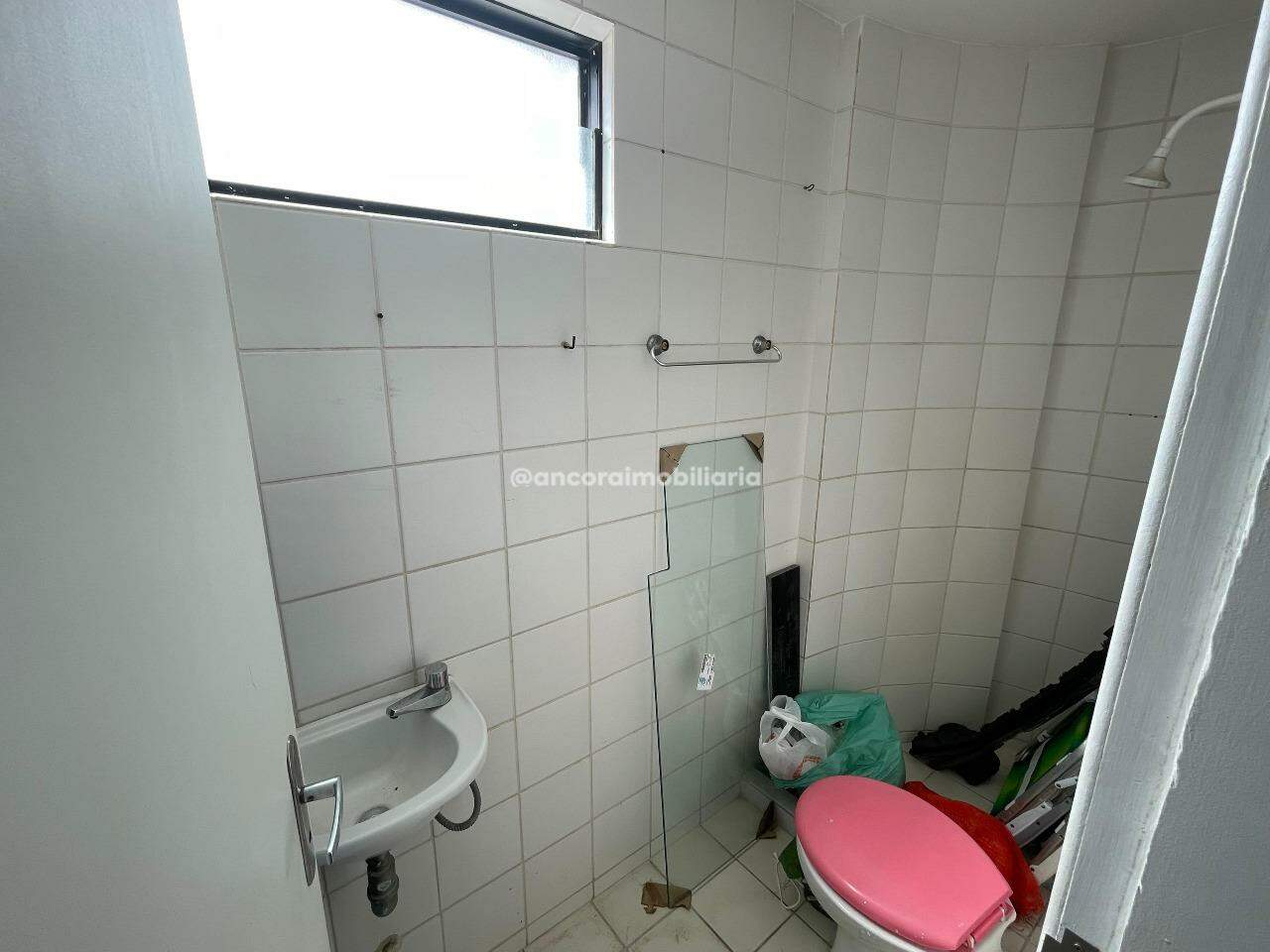Apartamento para aluguel no Espinheiro: 
