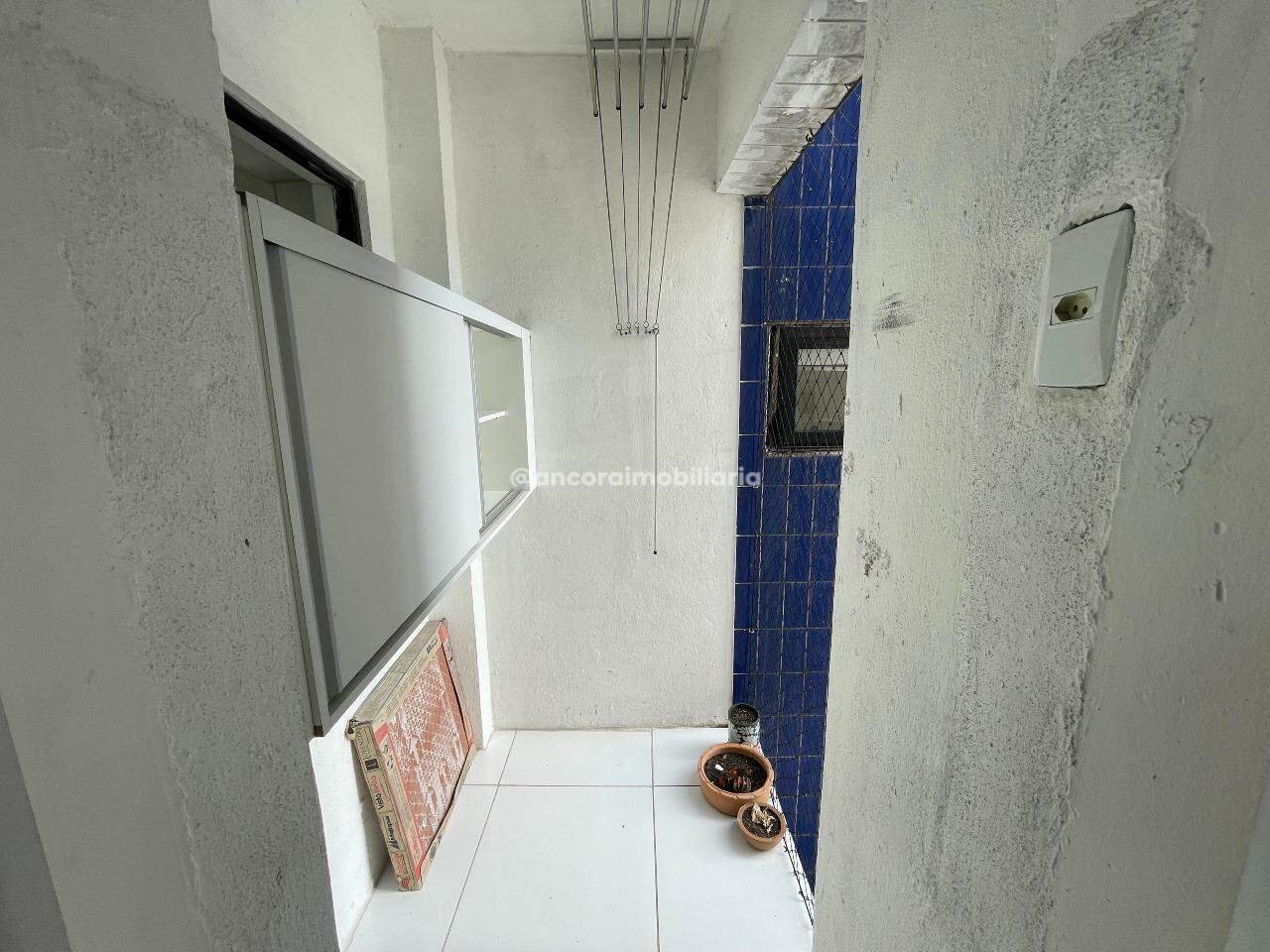 Apartamento para aluguel no Espinheiro: 