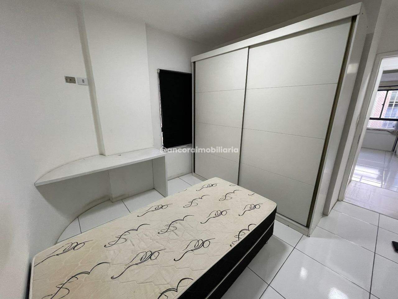 Apartamento para aluguel no Espinheiro: 