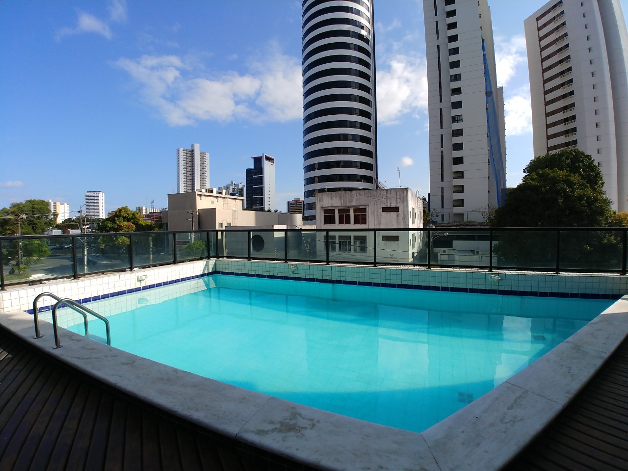 Apartamento para aluguel no Espinheiro: