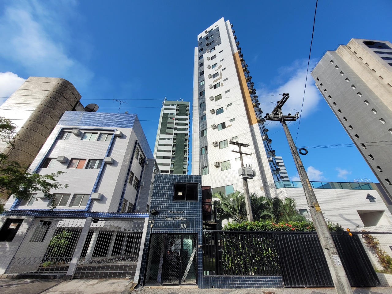 Apartamento para aluguel no Espinheiro: 