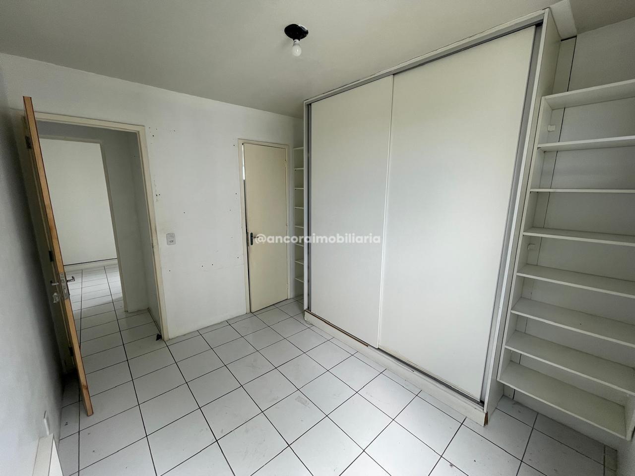 Apartamento para aluguel no Espinheiro: