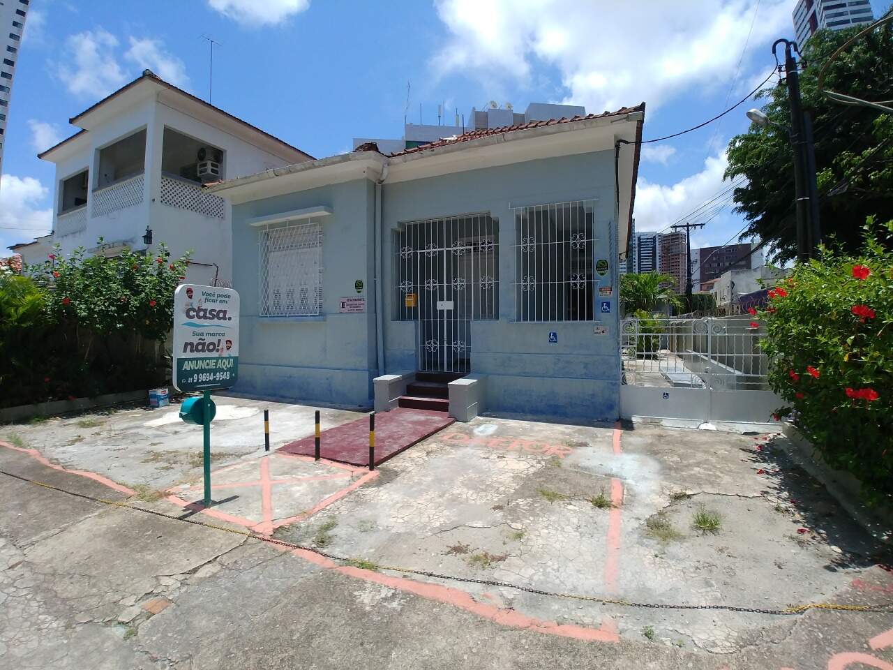 Casa Comercial para aluguel no Madalena: 