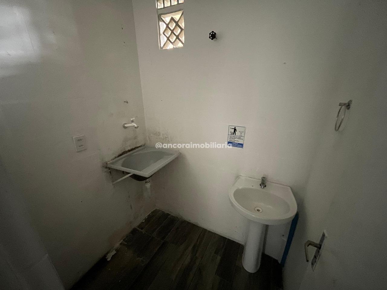 Casa Comercial para aluguel no Madalena: 