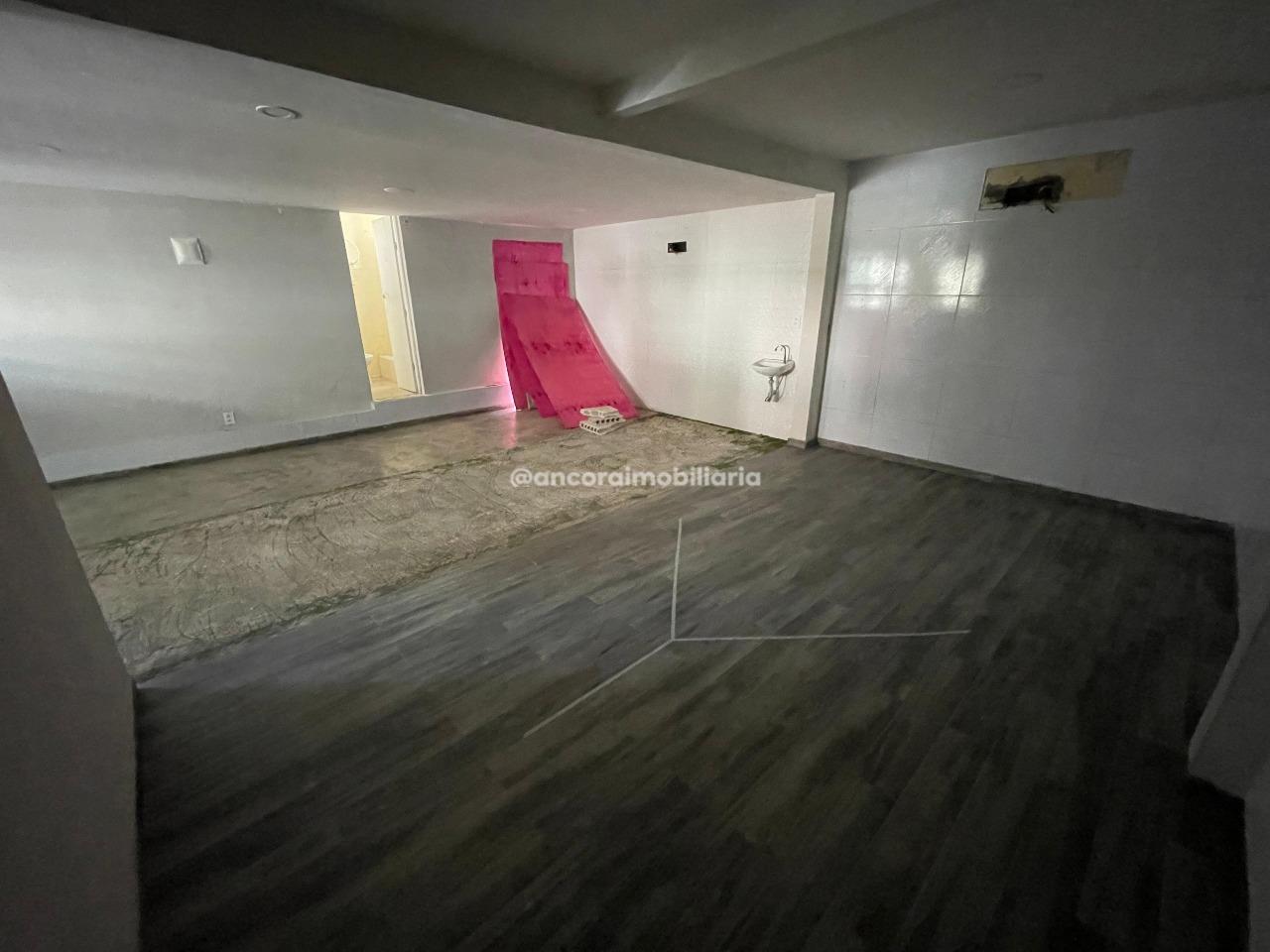 Casa Comercial para aluguel no Madalena: 