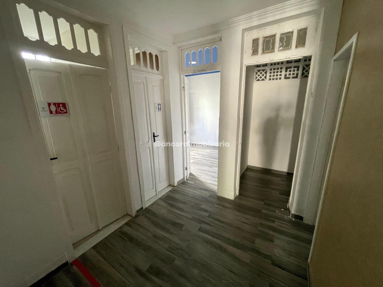 Casa Comercial para aluguel no Madalena: 