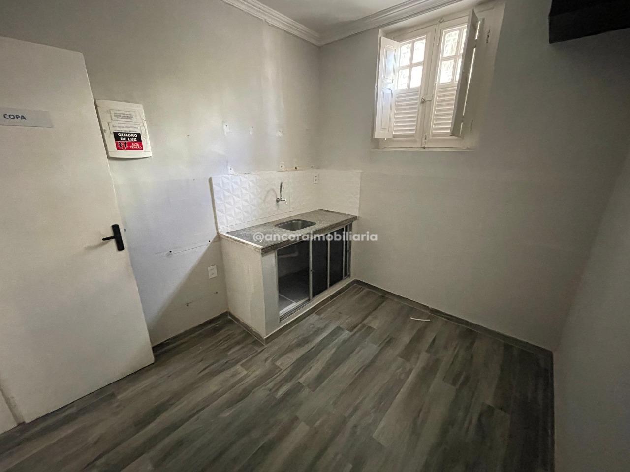 Casa Comercial para aluguel no Madalena: 