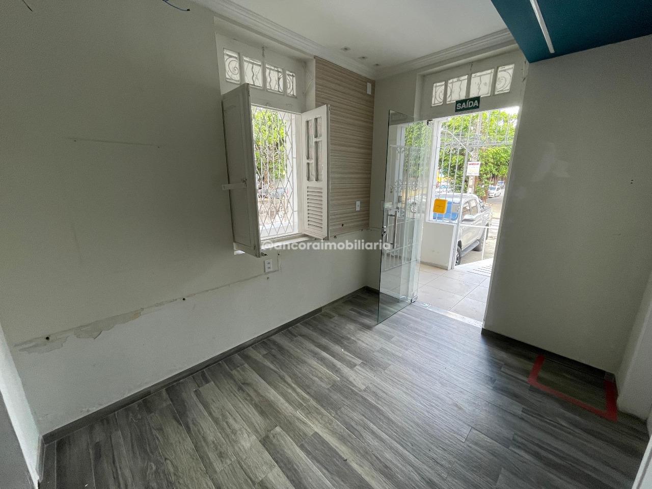 Casa Comercial para aluguel no Madalena: 