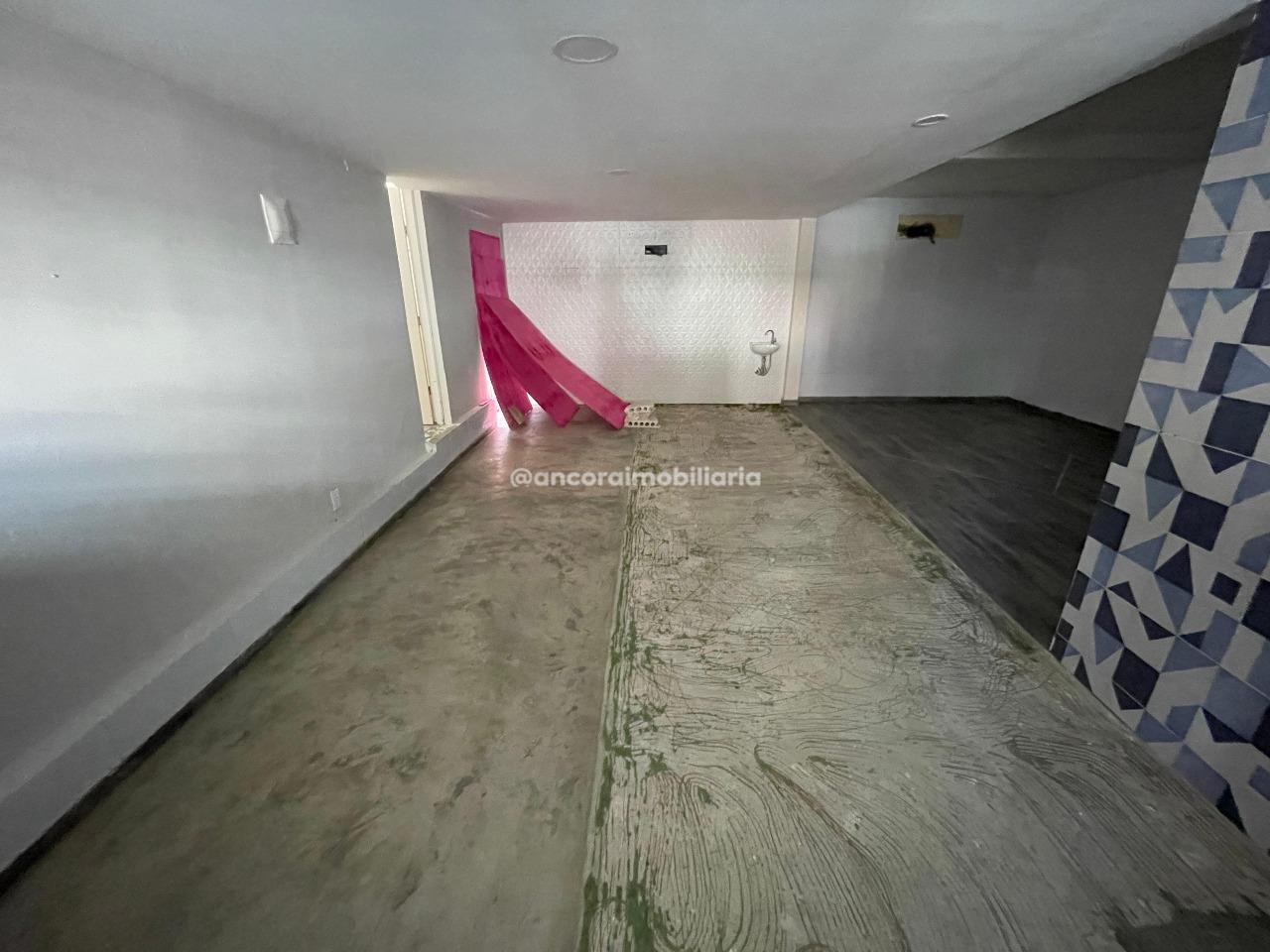 Casa Comercial para aluguel no Madalena: 