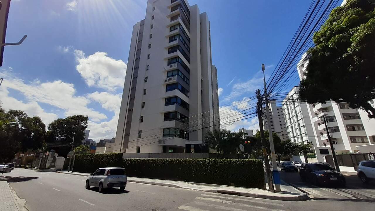 Apartamento à venda no Graças: 