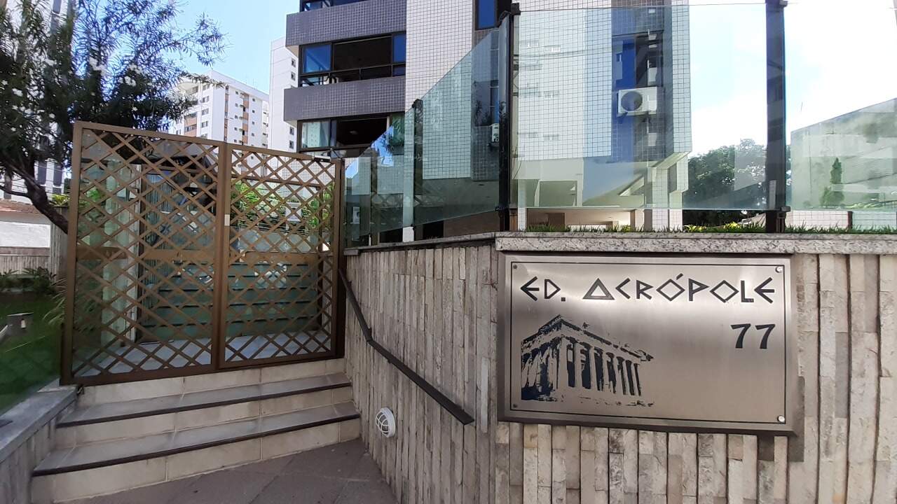 Apartamento à venda no Graças: Entrada