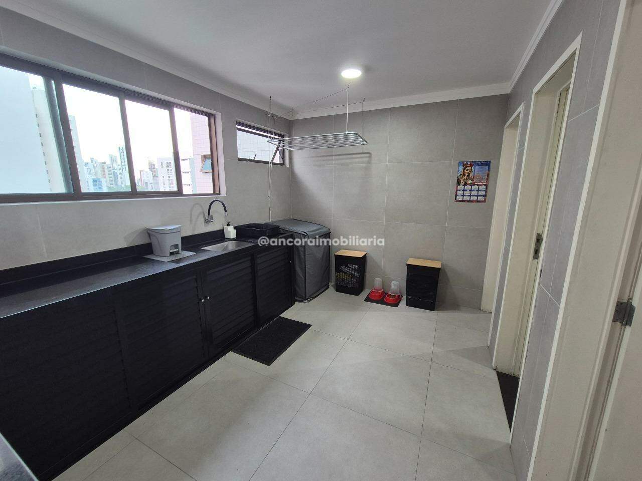 Apartamento à venda no Graças: 