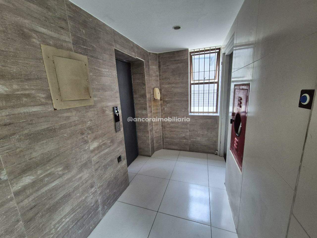 Apartamento à venda no Graças: 