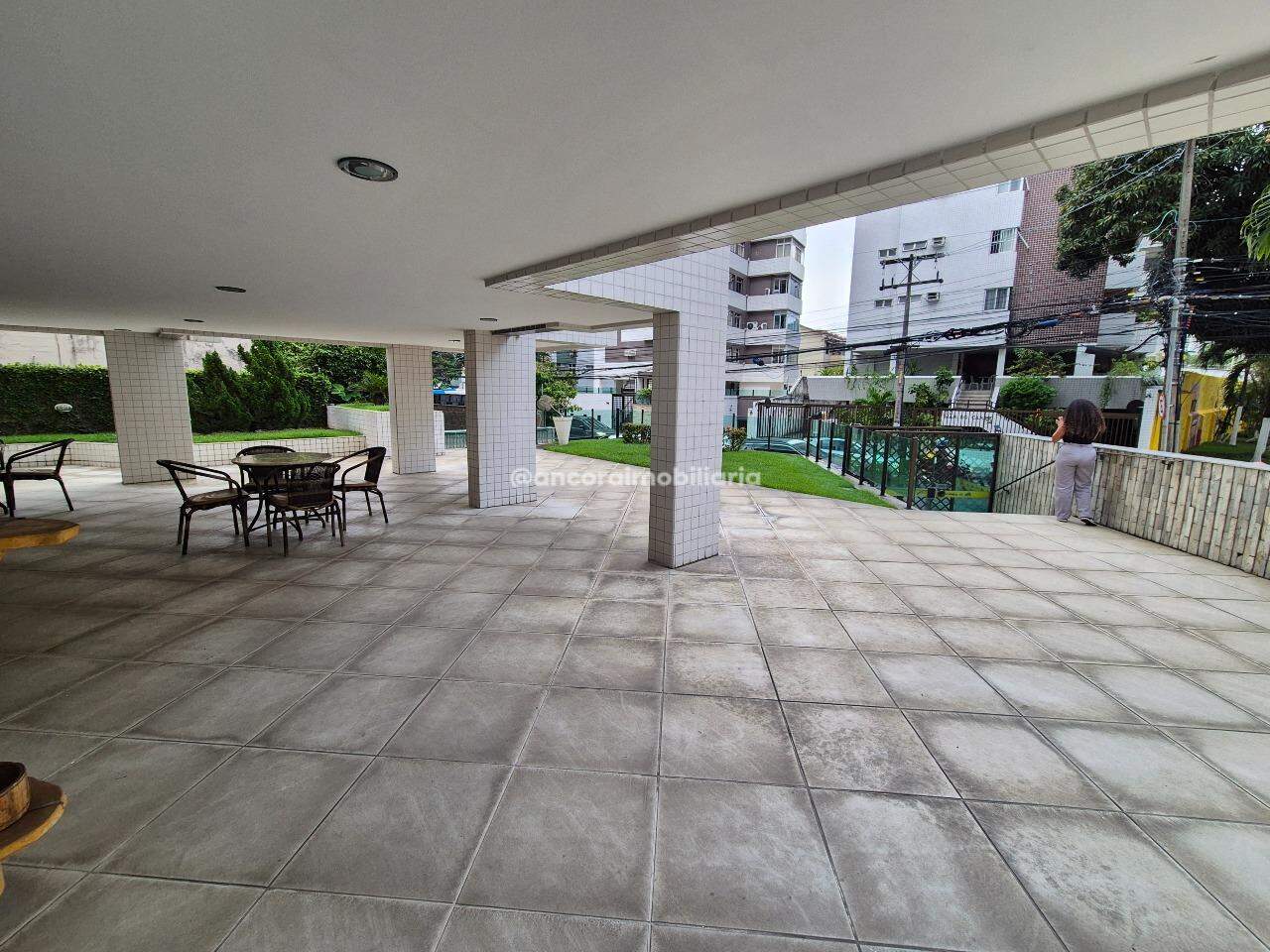 Apartamento à venda no Graças: 