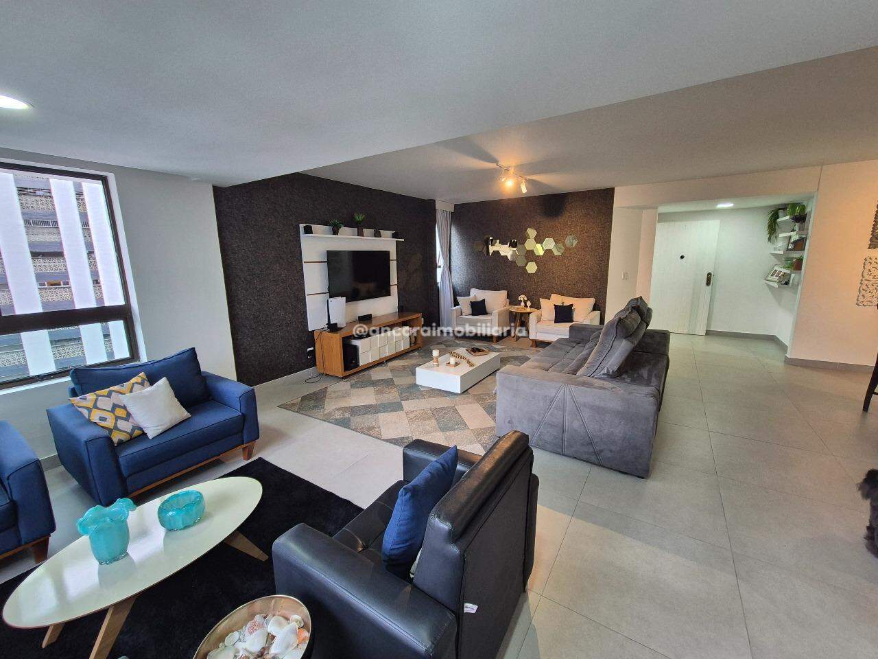 Apartamento à venda no Graças: 