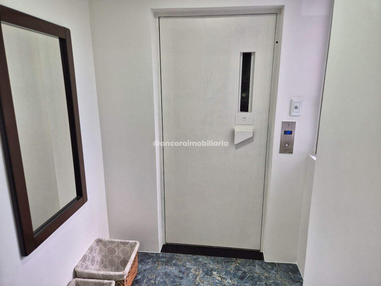 Apartamento à venda no Graças: 