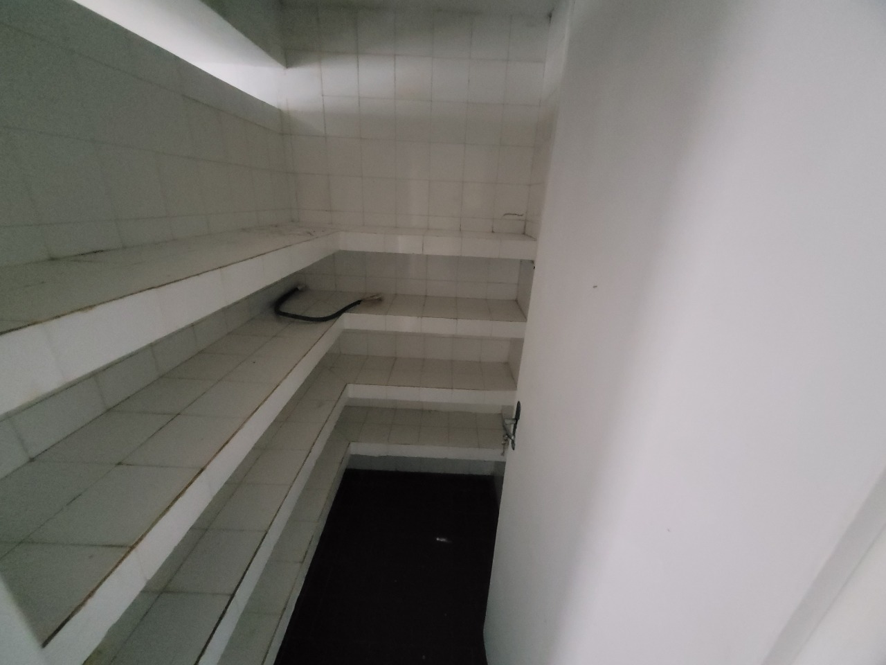 Casa Comercial para aluguel no Candeias: 