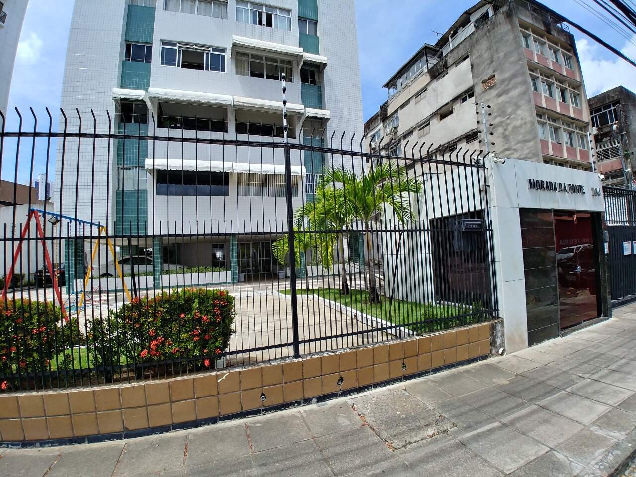 Apartamento para aluguel no Aflitos: