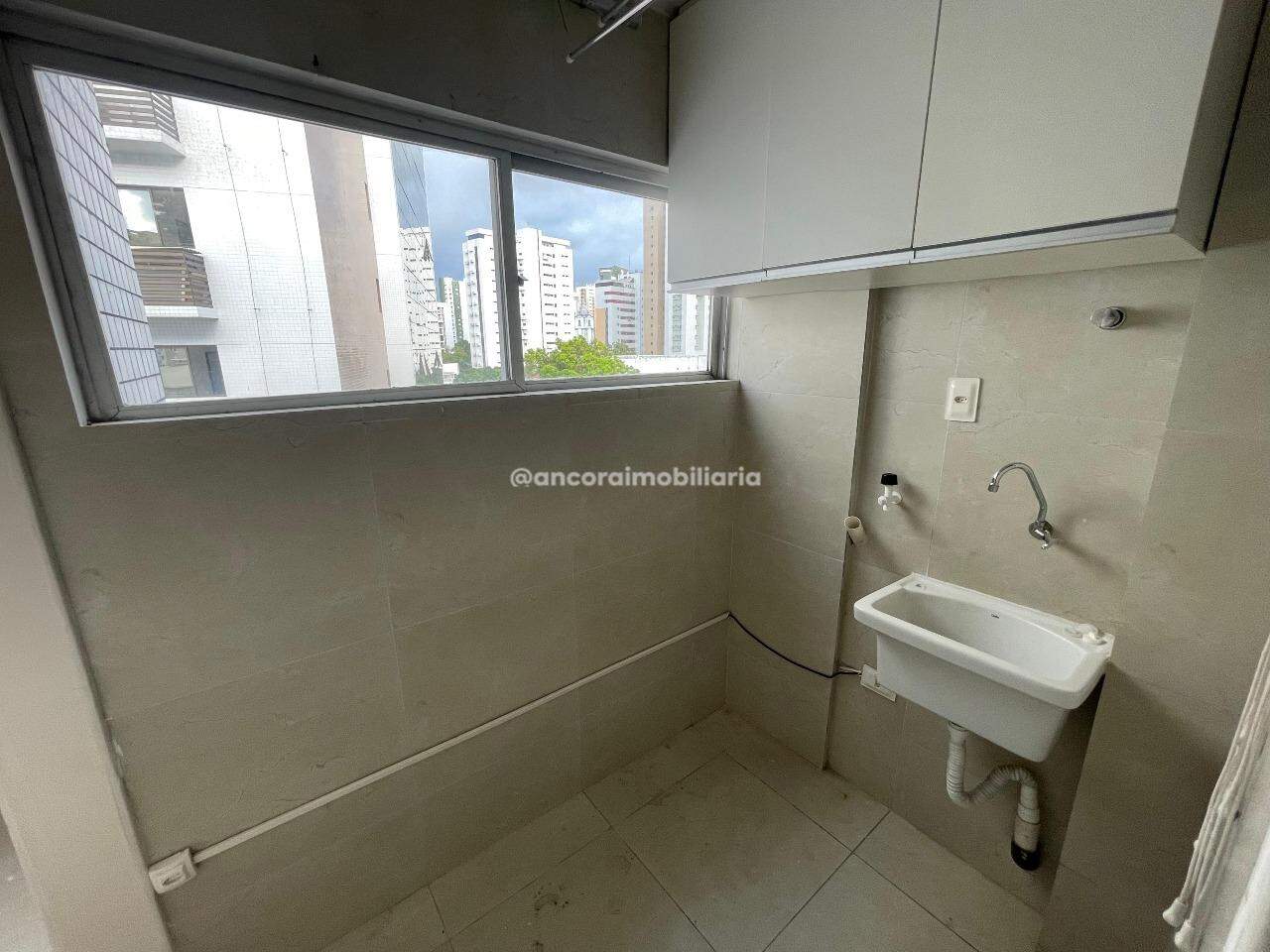 Apartamento para aluguel no Aflitos: