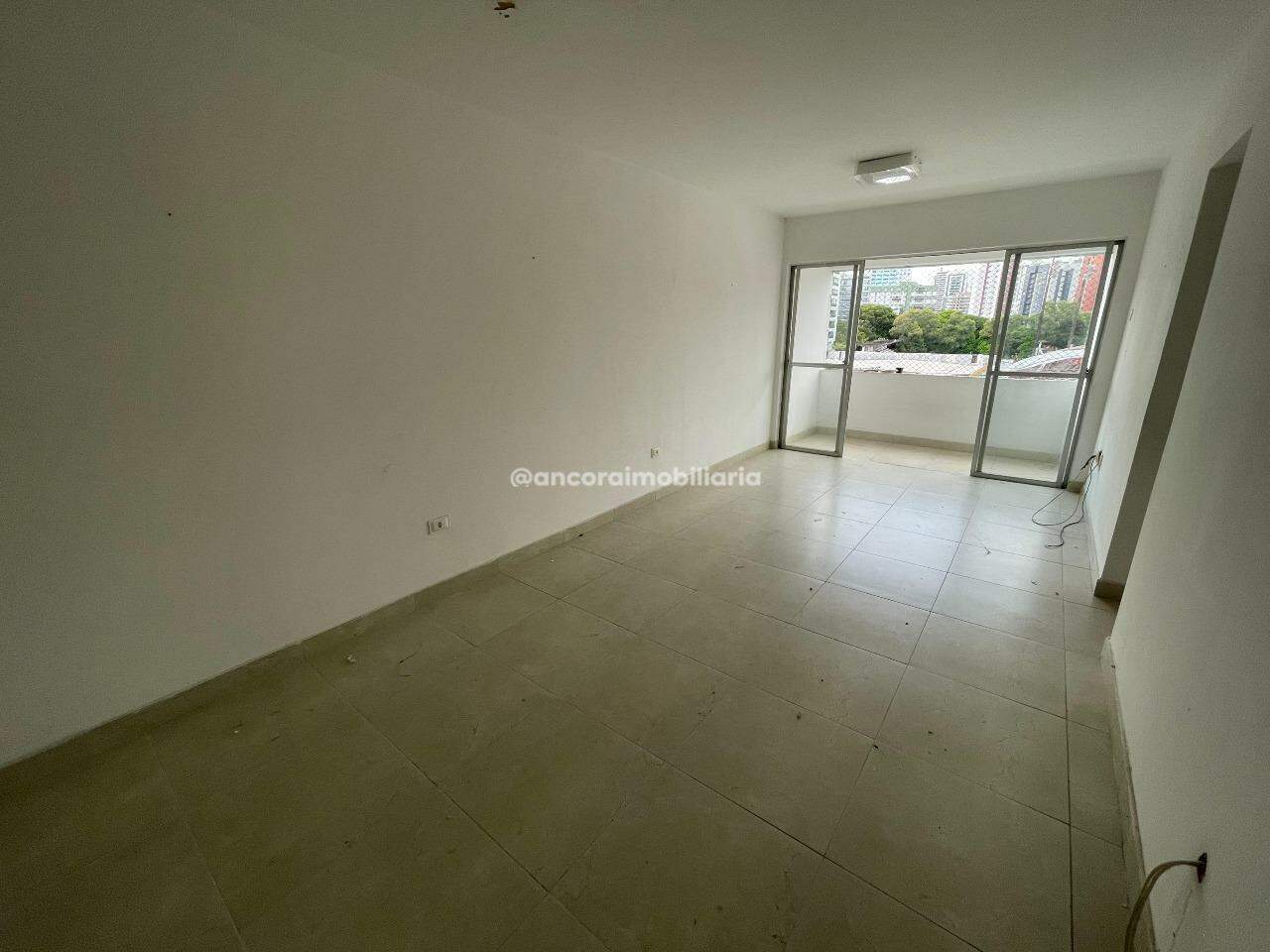 Apartamento para aluguel no Aflitos: