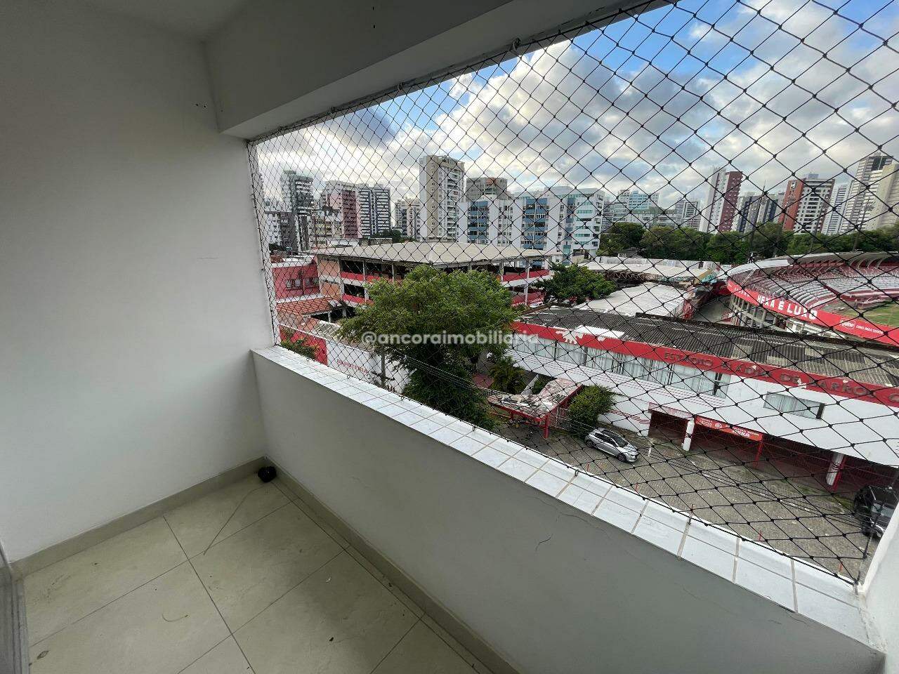 Apartamento para aluguel no Aflitos: