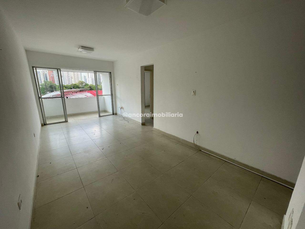 Apartamento para aluguel no Aflitos: