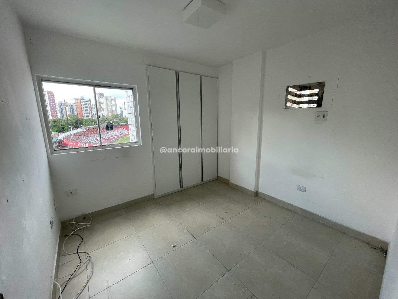 Apartamento para aluguel no Aflitos: