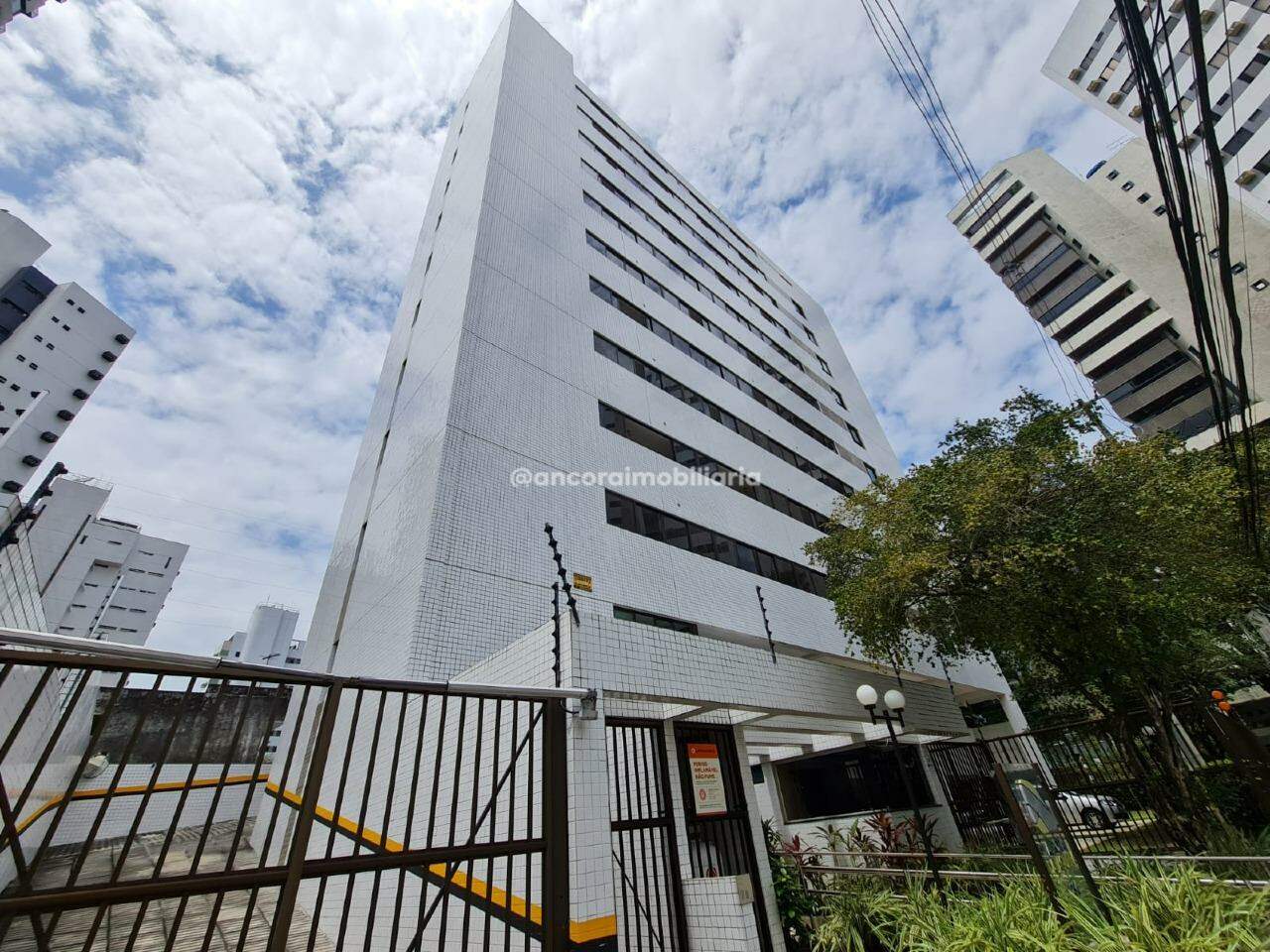 Apartamento para aluguel no Graças: 