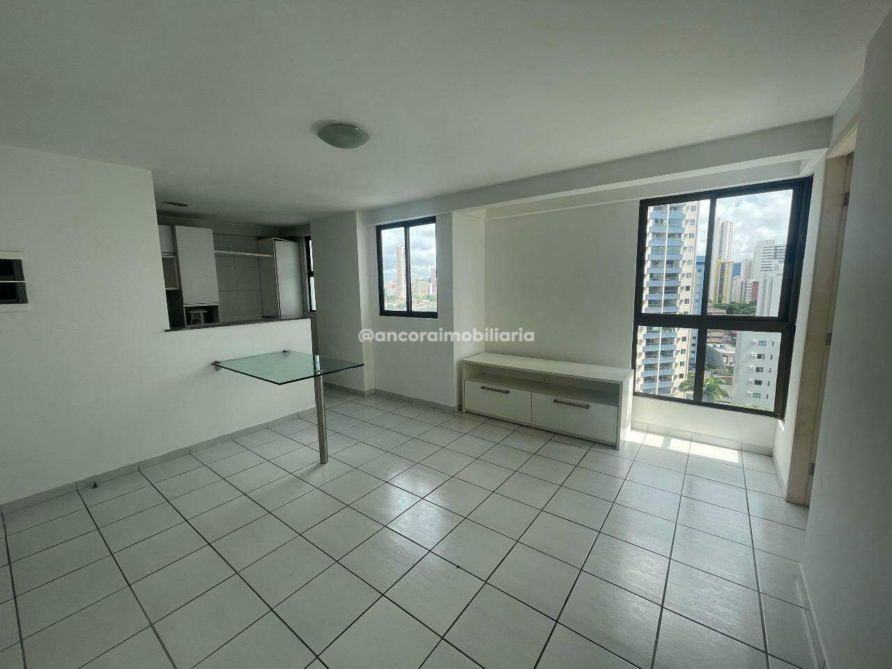 Apartamento para aluguel no Madalena: 