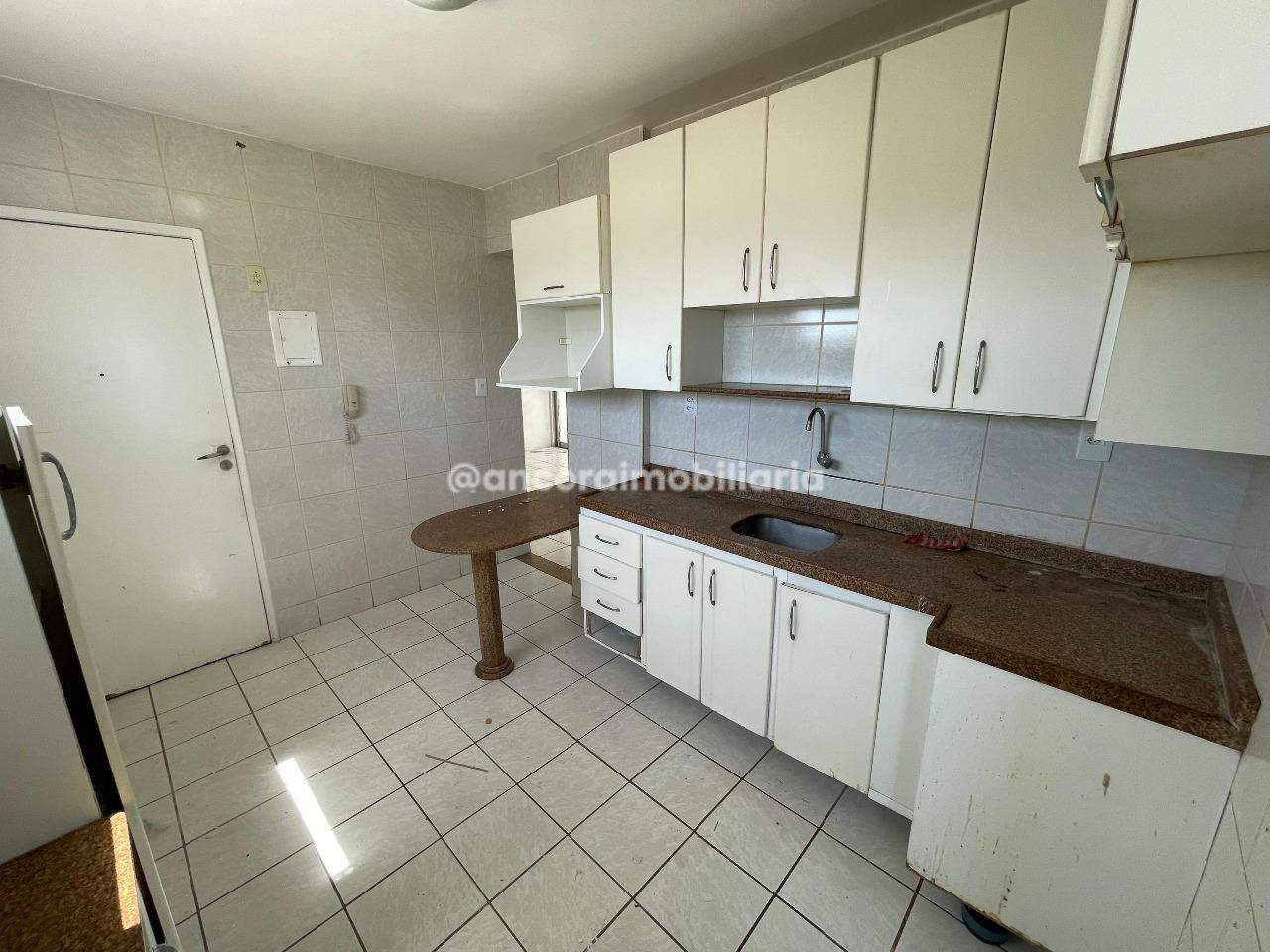 Apartamento para aluguel no Campo Grande: 