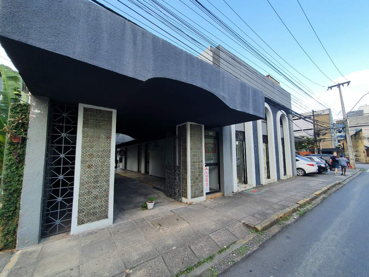 Sala para aluguel no Graças: 