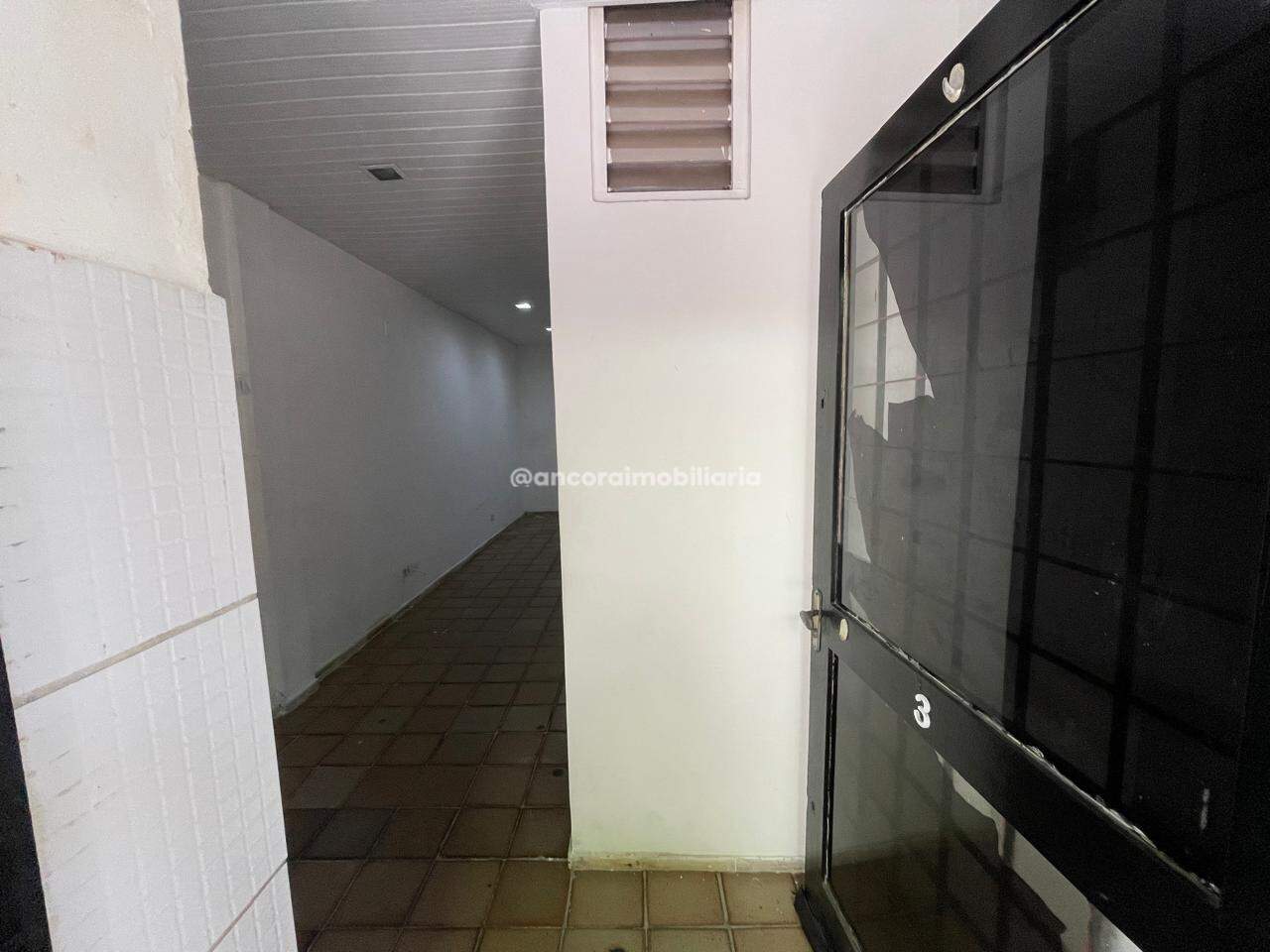 Sala para aluguel no Graças: 