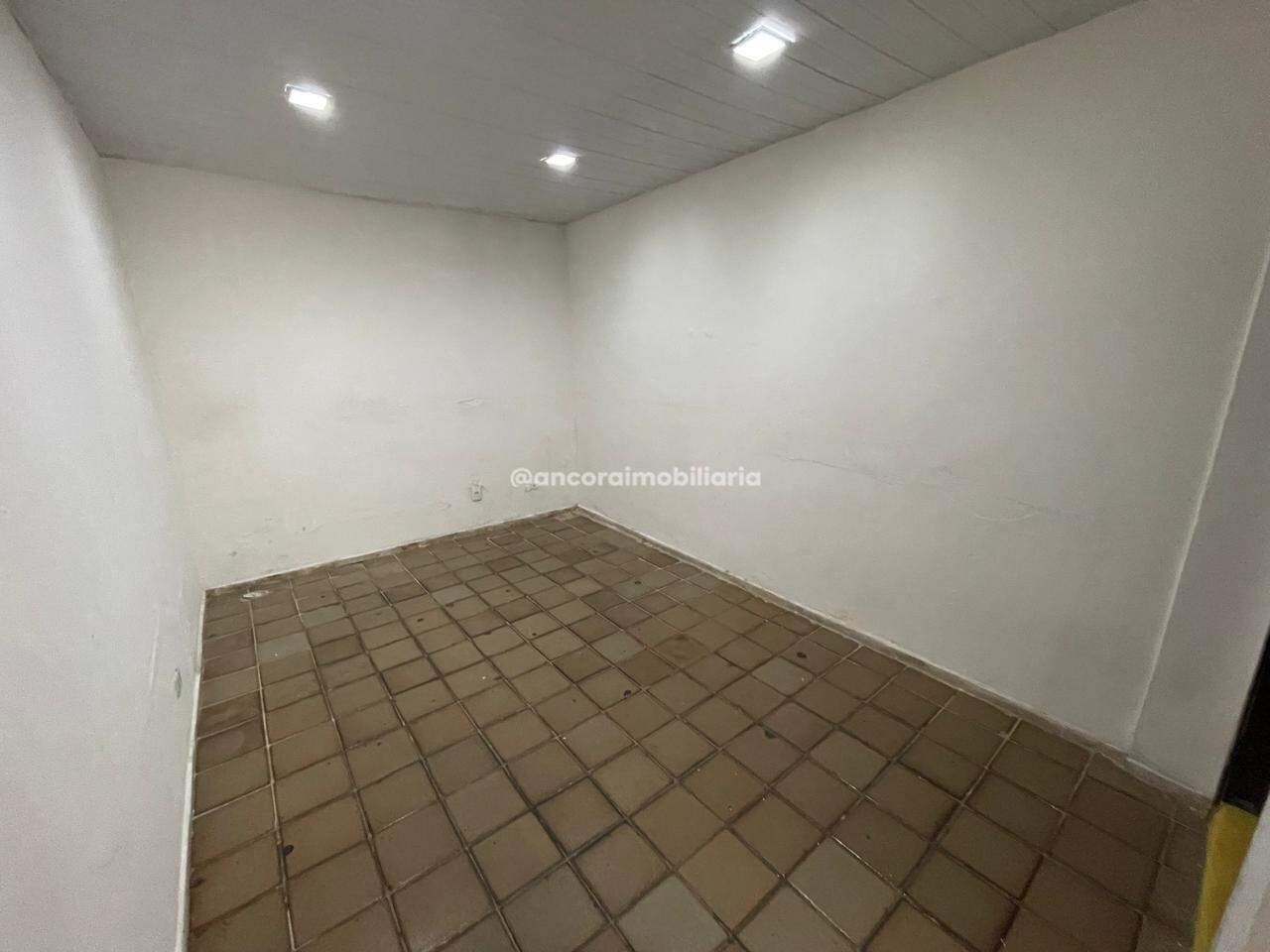 Sala para aluguel no Graças: 
