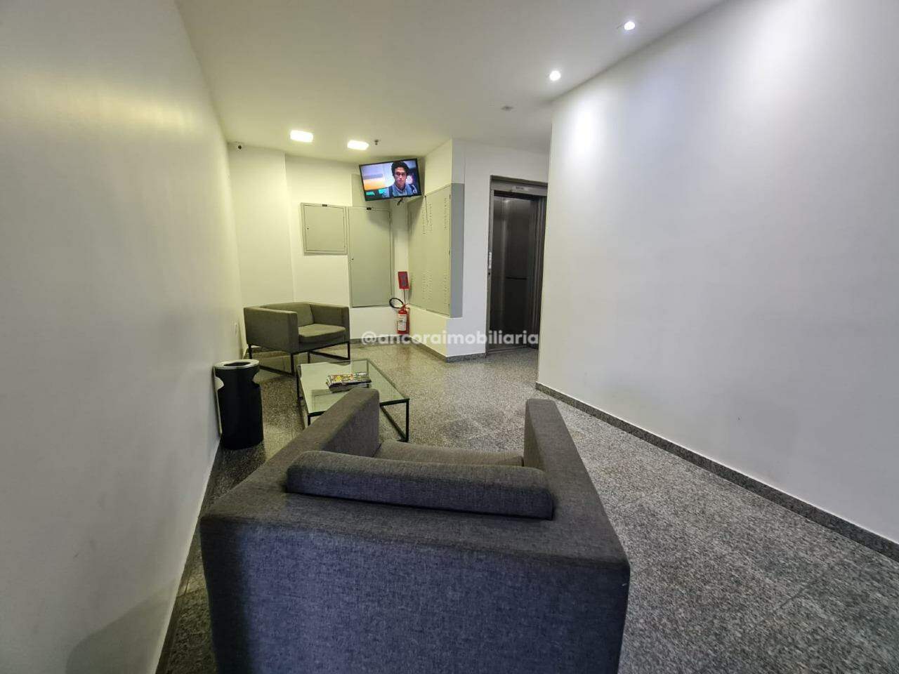 Sala para aluguel no Torreão: 