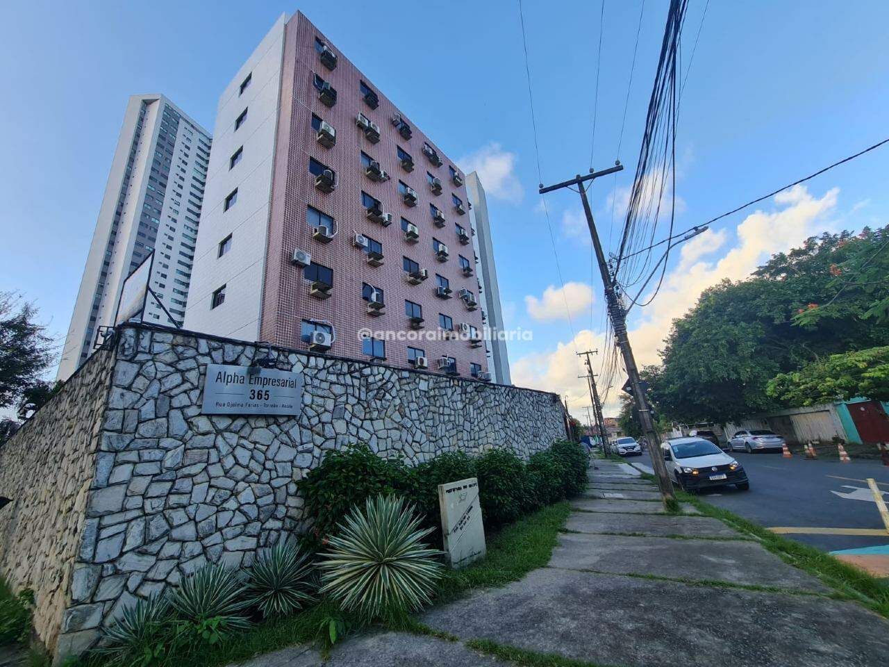 Sala para aluguel no Torreão: 