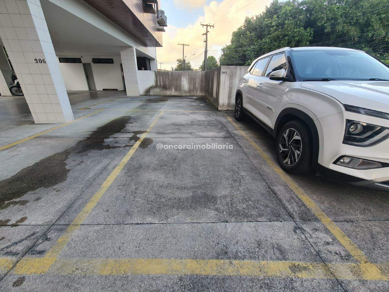 Sala para aluguel no Torreão: 