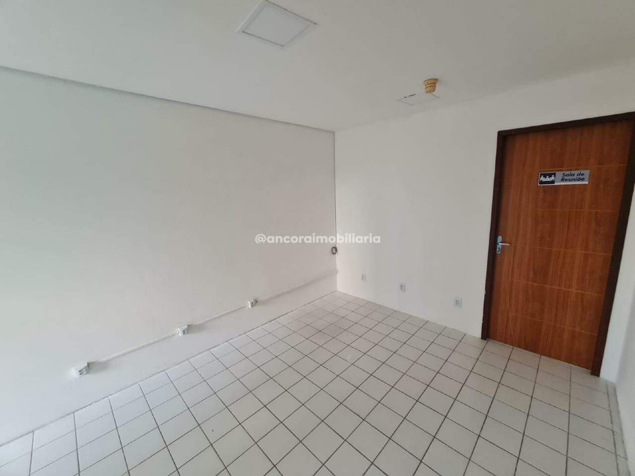 Sala para aluguel no Torreão: 