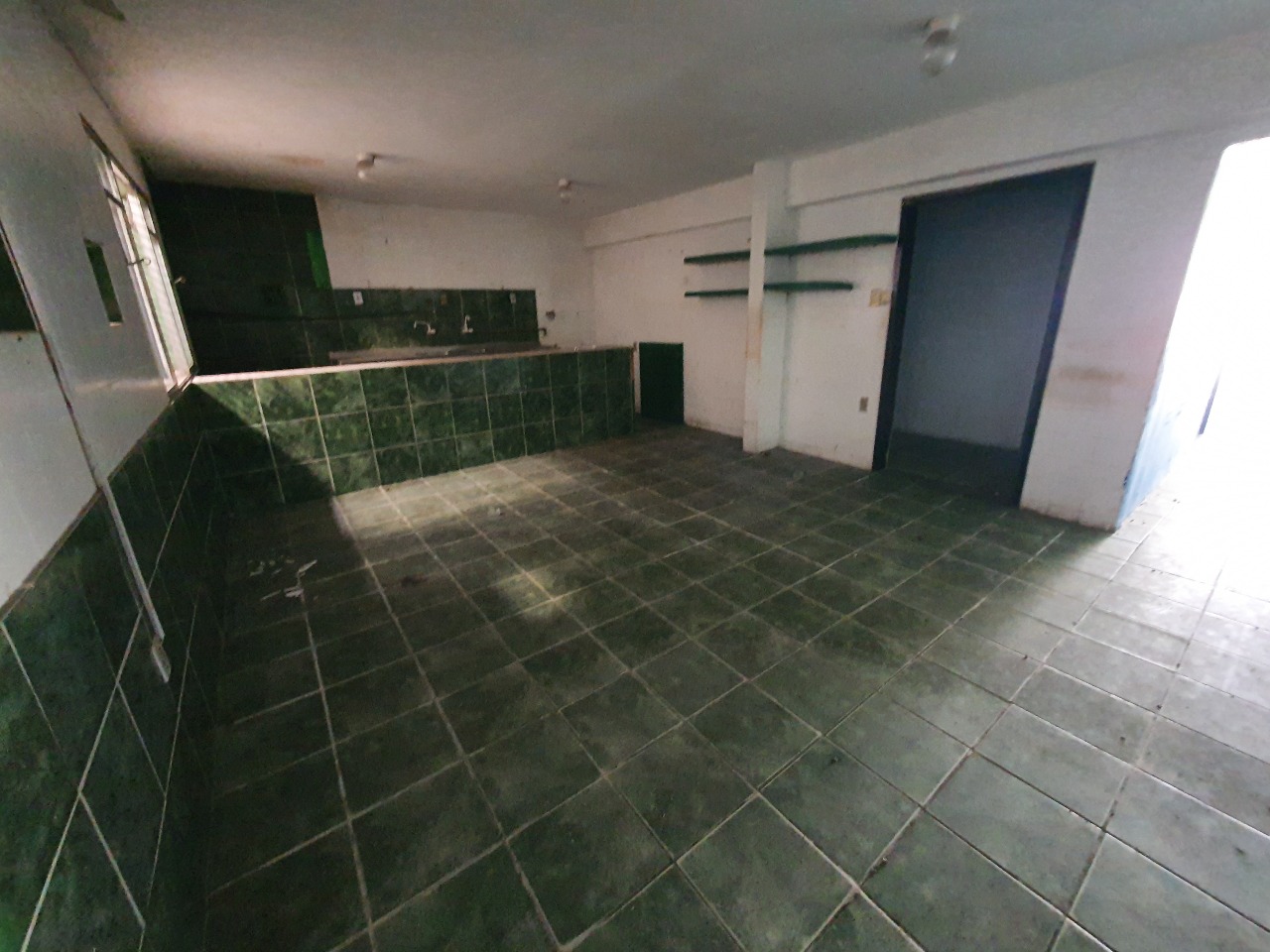 Casa Comercial para aluguel no Iputinga: 