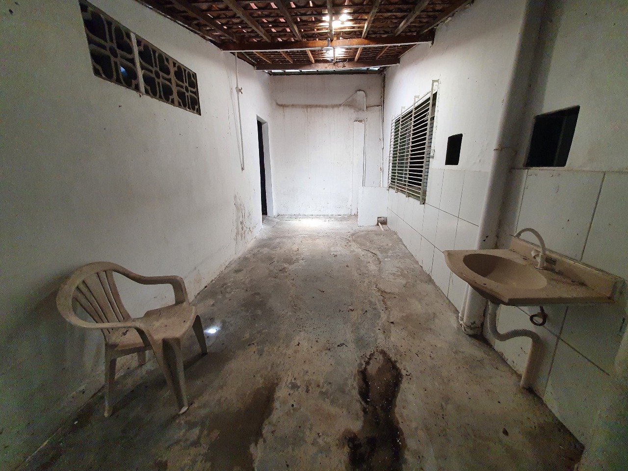 Casa Comercial para aluguel no Iputinga: 