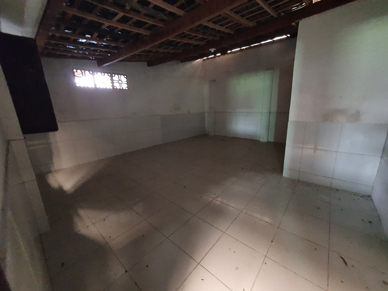 Casa Comercial para aluguel no Iputinga: 