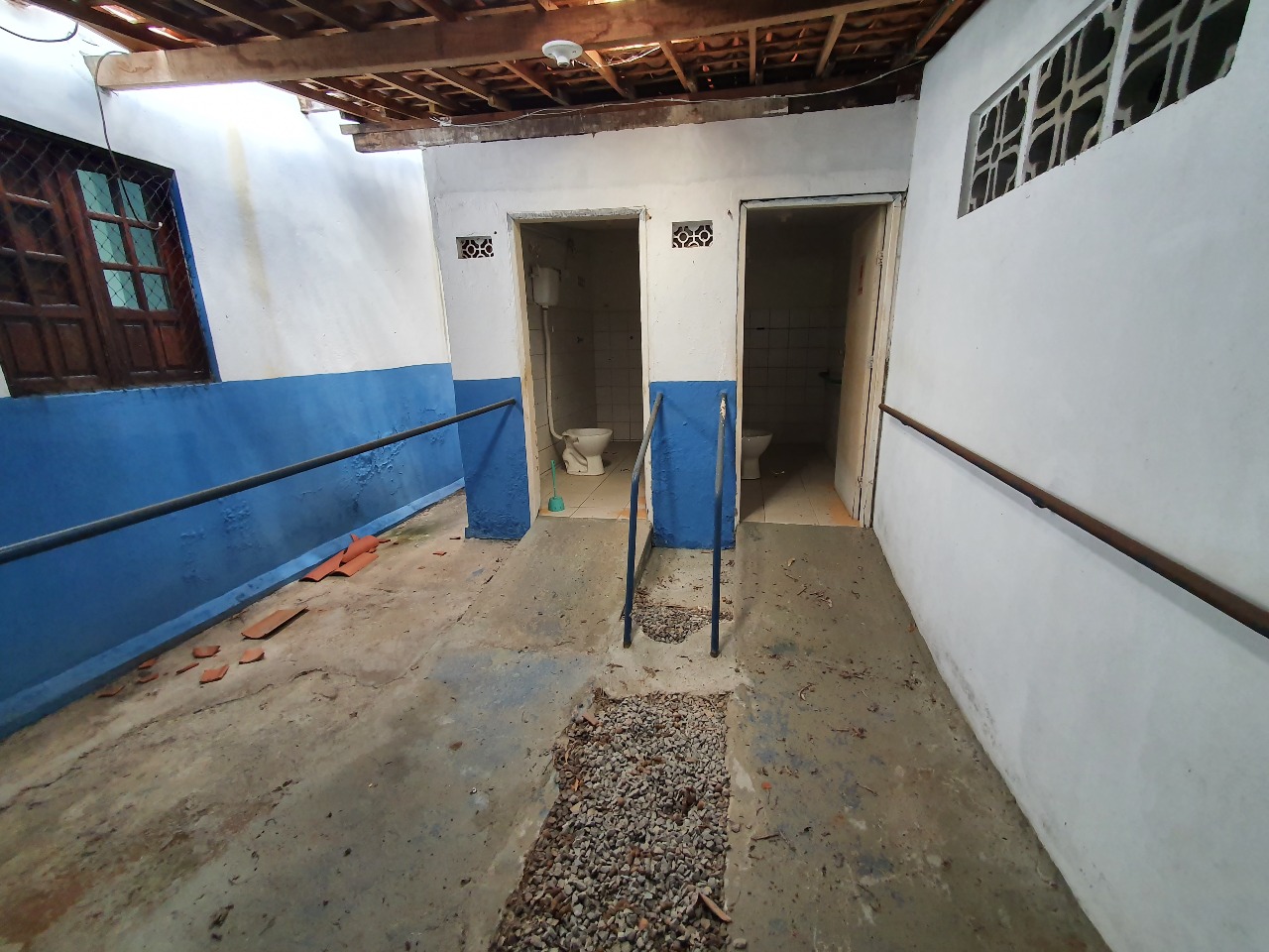 Casa Comercial para aluguel no Iputinga: 