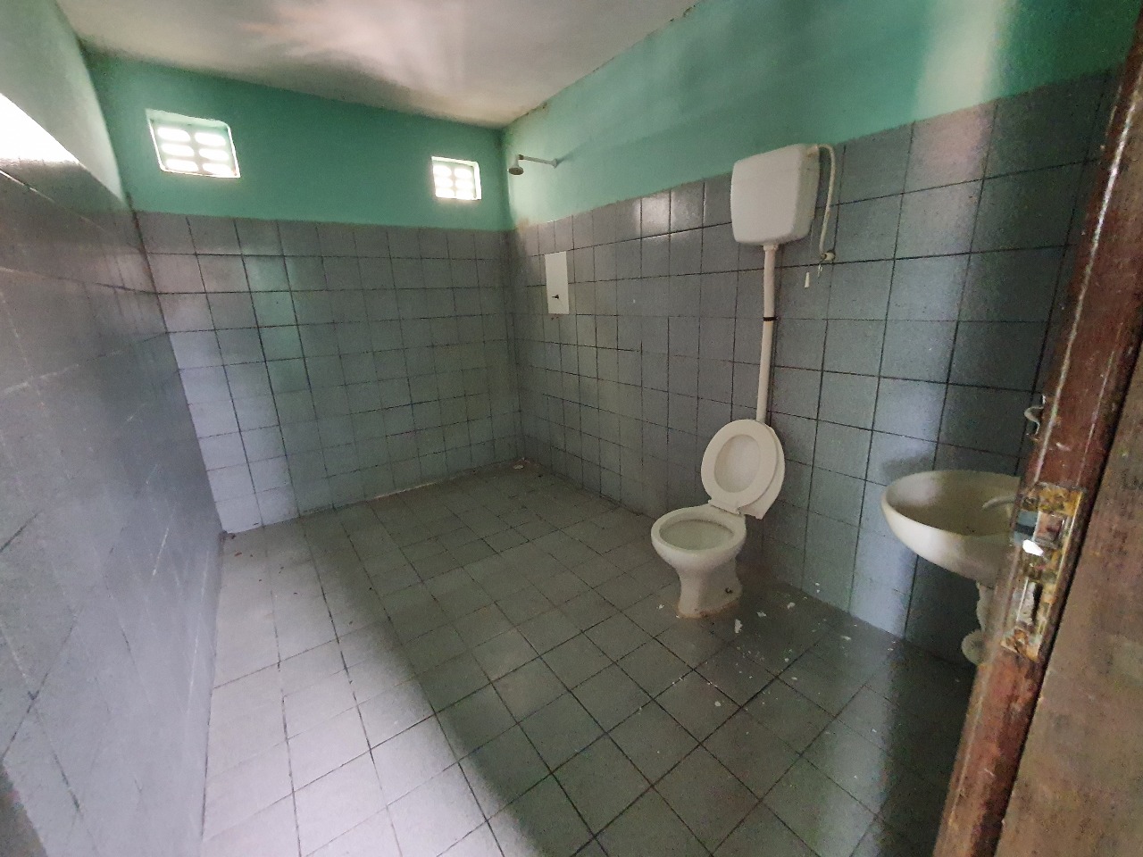 Casa Comercial para aluguel no Iputinga: 