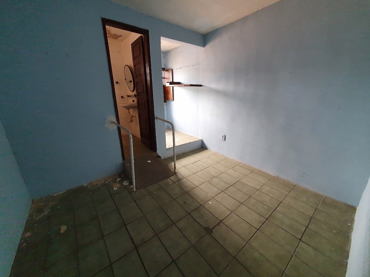 Casa Comercial para aluguel no Iputinga: 