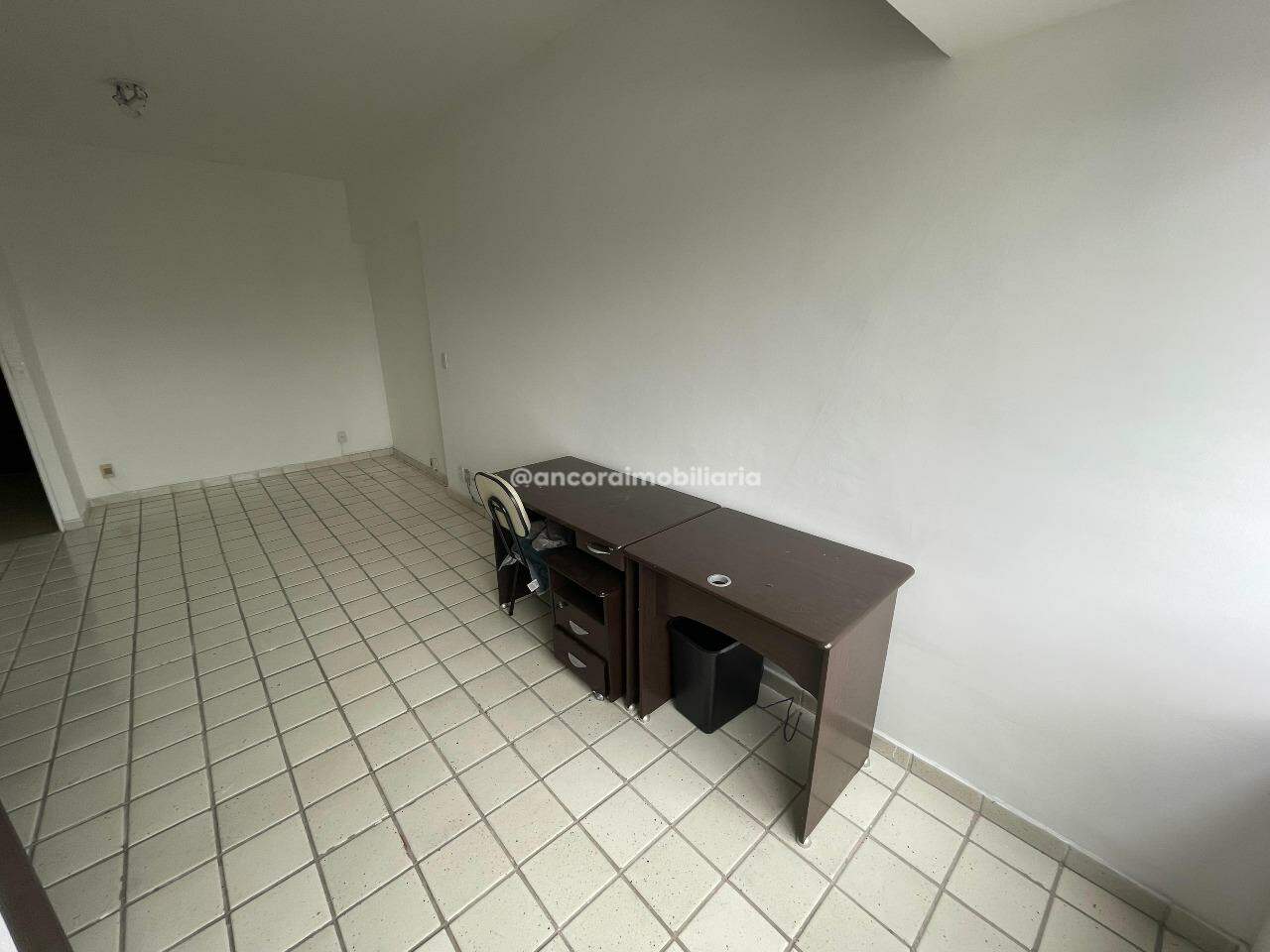Sala para aluguel no Ilha do Leite: 