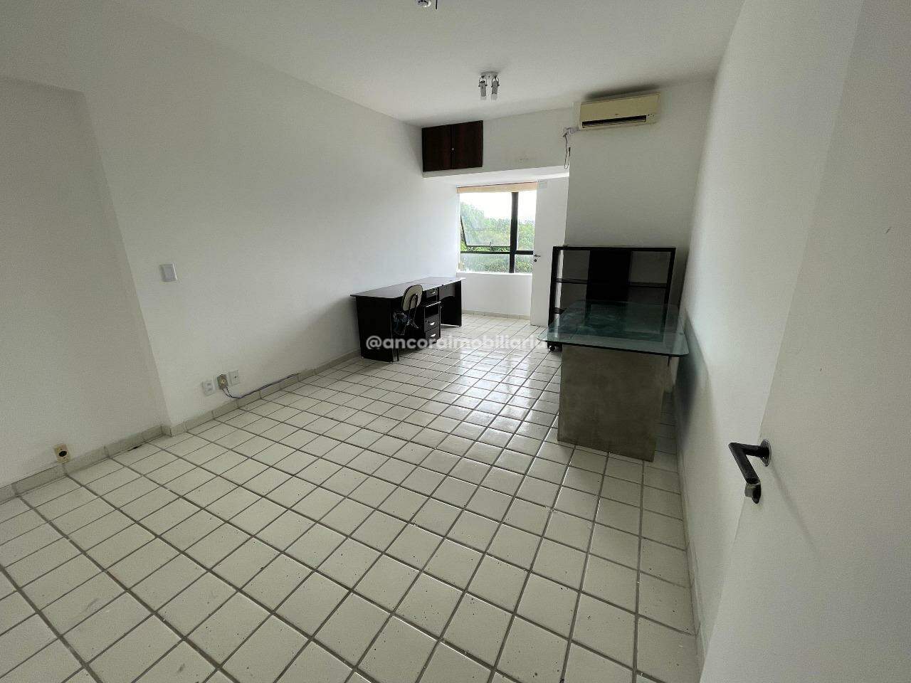 Sala para aluguel no Ilha do Leite: 
