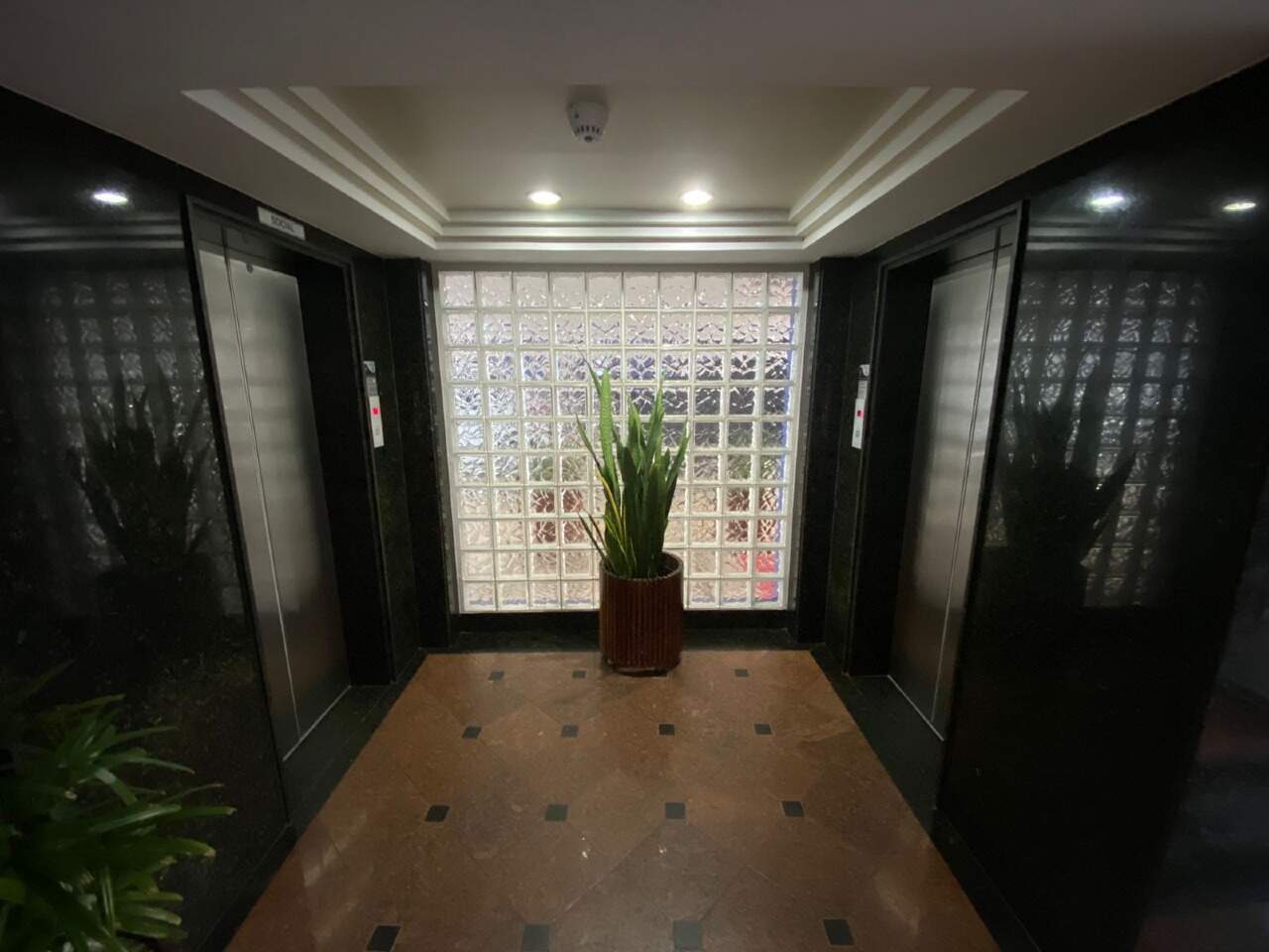 Sala para aluguel no Ilha do Leite: 