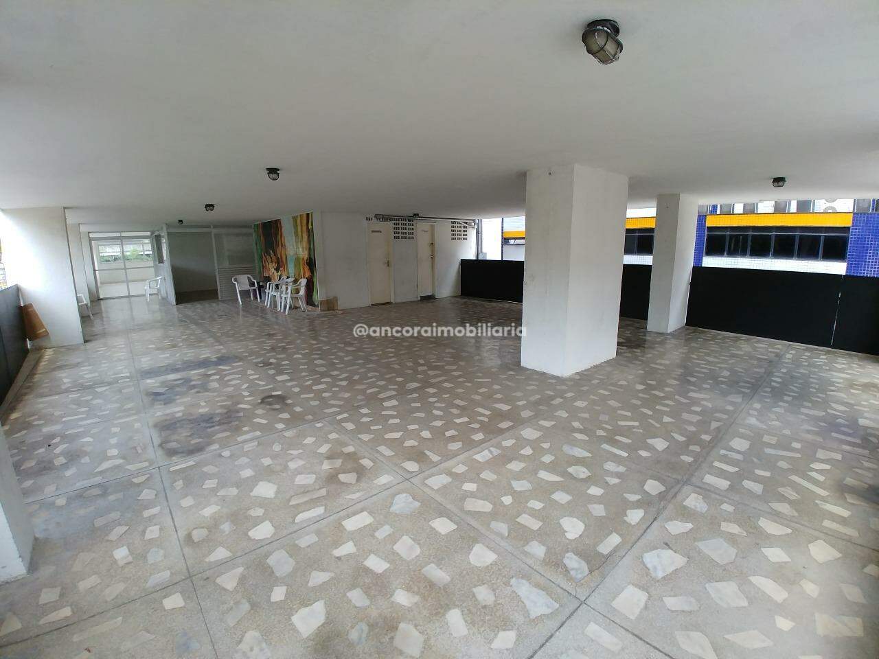 Apartamento para aluguel no Derby: 