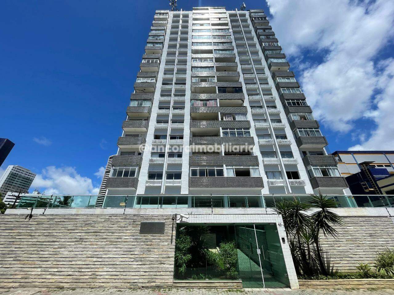 Apartamento para aluguel no Derby: 