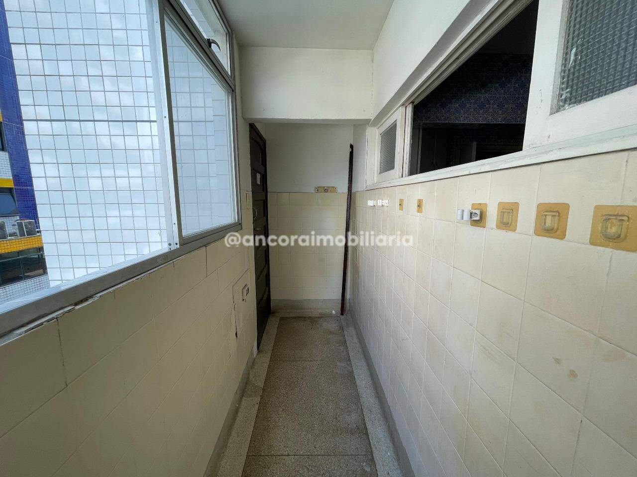 Apartamento para aluguel no Derby: 