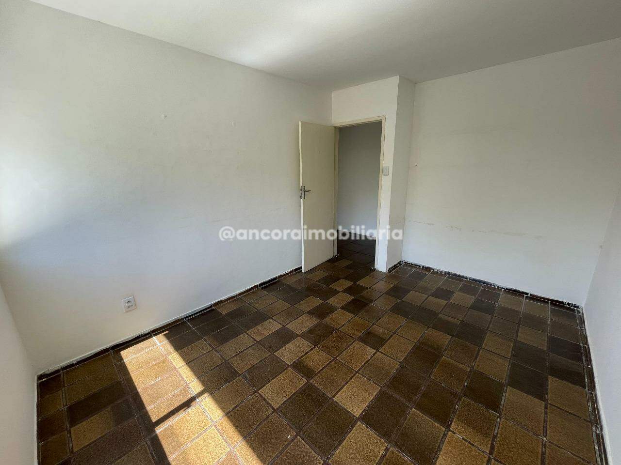 Apartamento para aluguel no Derby: 